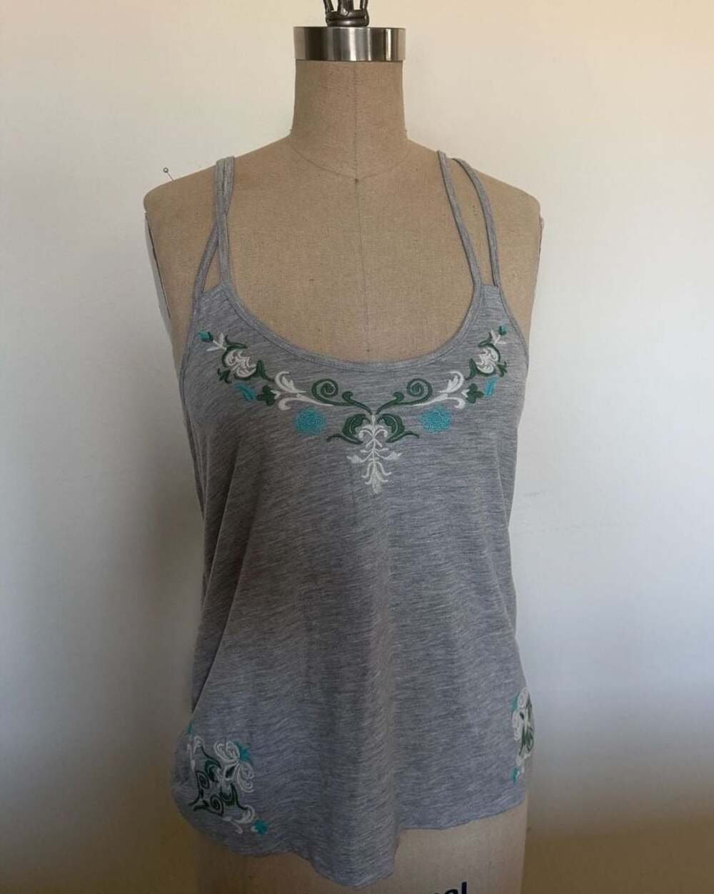 Mudd Gray Tank Top with Floral Embroidery and Racerback Size S